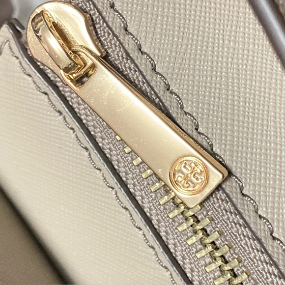 NWOT * TORY BURCH Emerson Top Zip Leather Tote Bag in French Grey - Picture 7 of 13